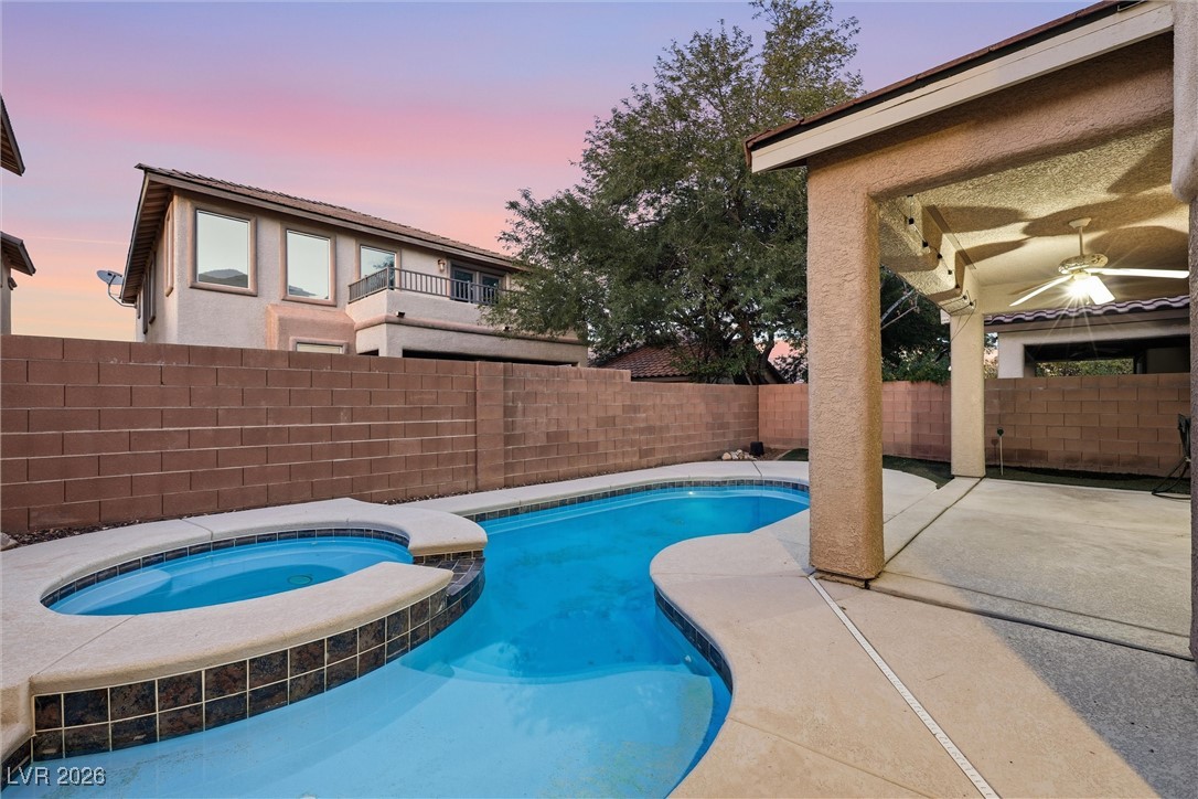 7960 Granite Walk Avenue