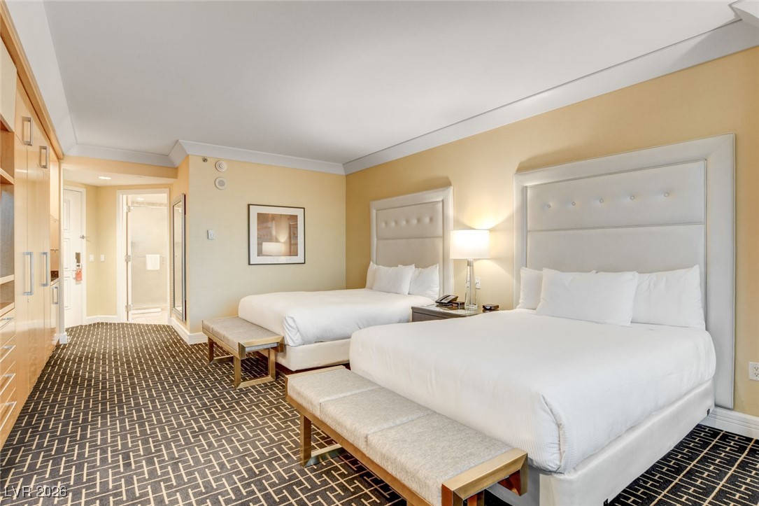 2000 North Fashion Show Drive 4117