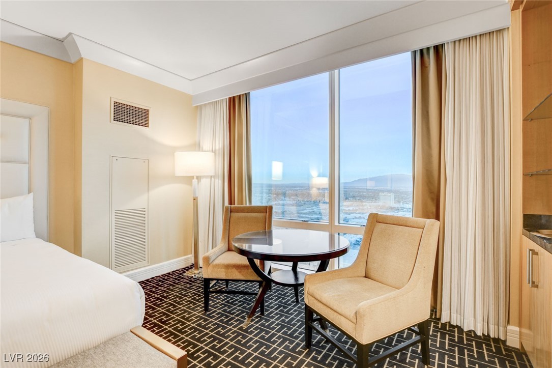 2000 North Fashion Show Drive 4117