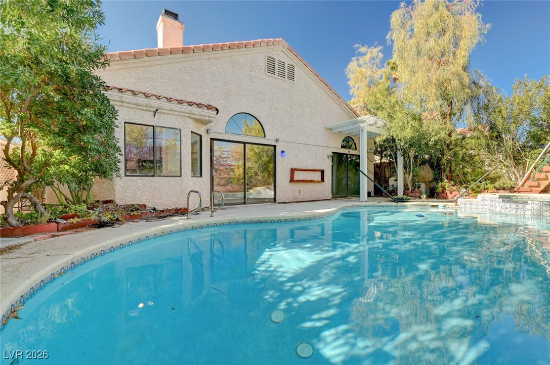 3332 Ventana Hills Drive
