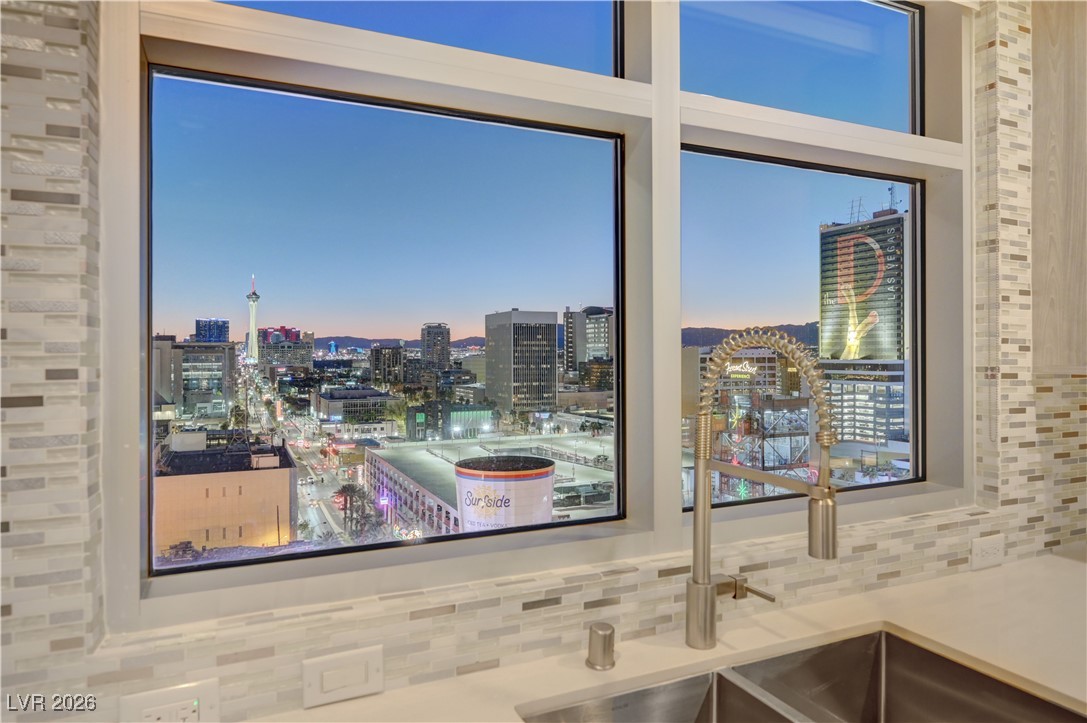 150 Las Vegas Boulevard 1707