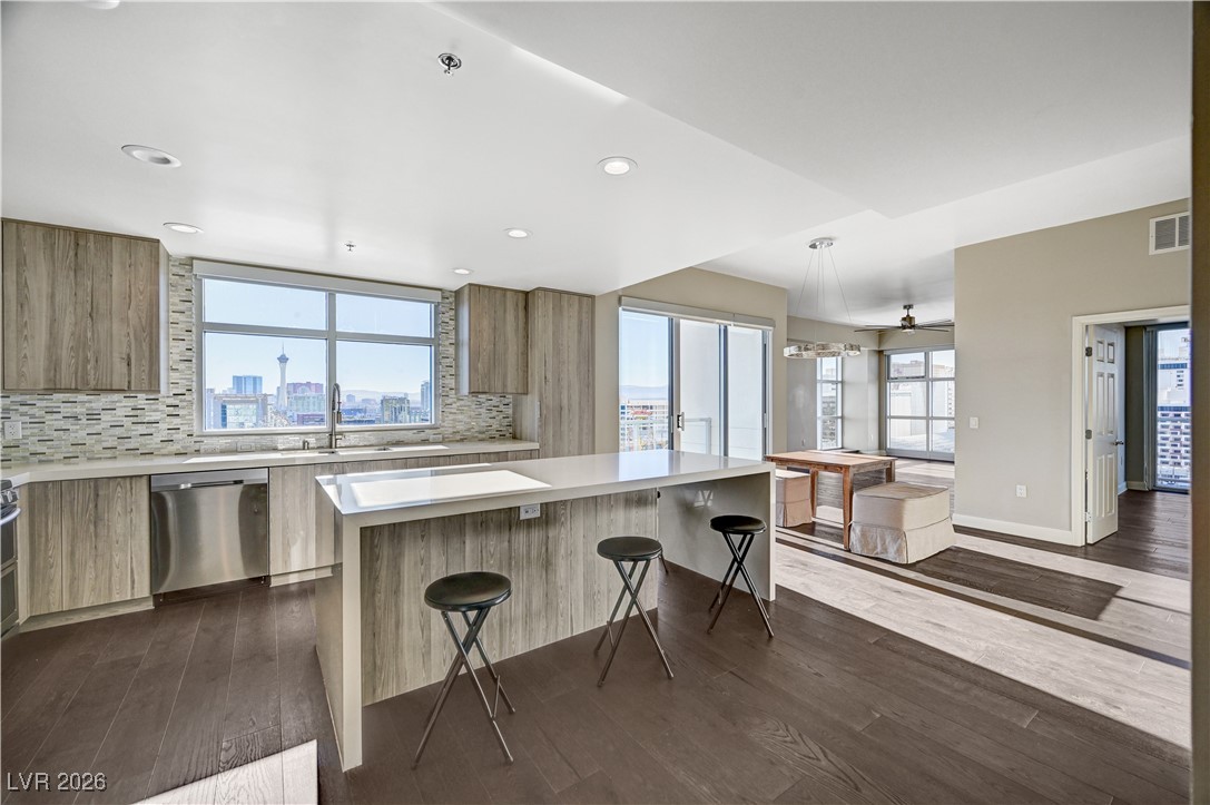 150 Las Vegas Boulevard 1707