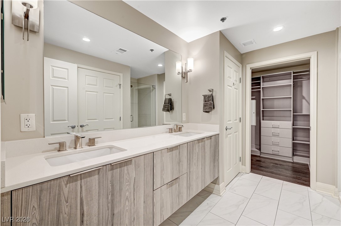 150 Las Vegas Boulevard 1707