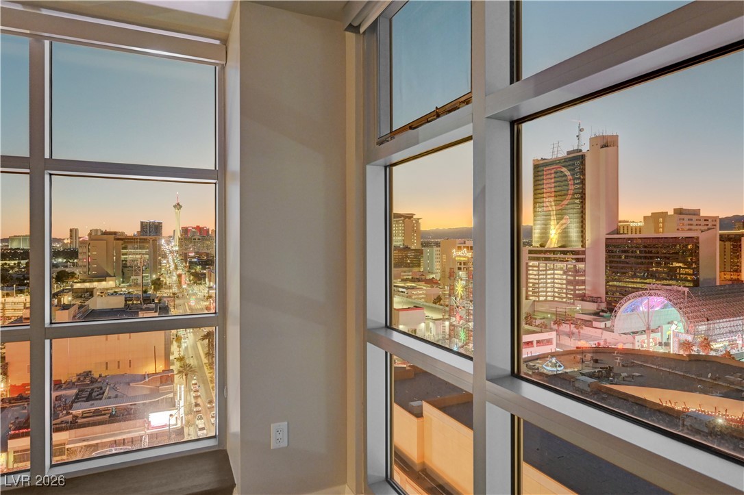 150 Las Vegas Boulevard 1707