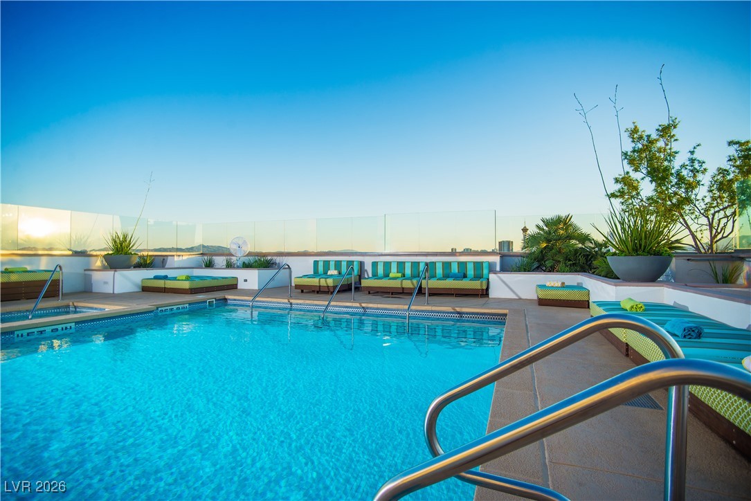 150 Las Vegas Boulevard 1707