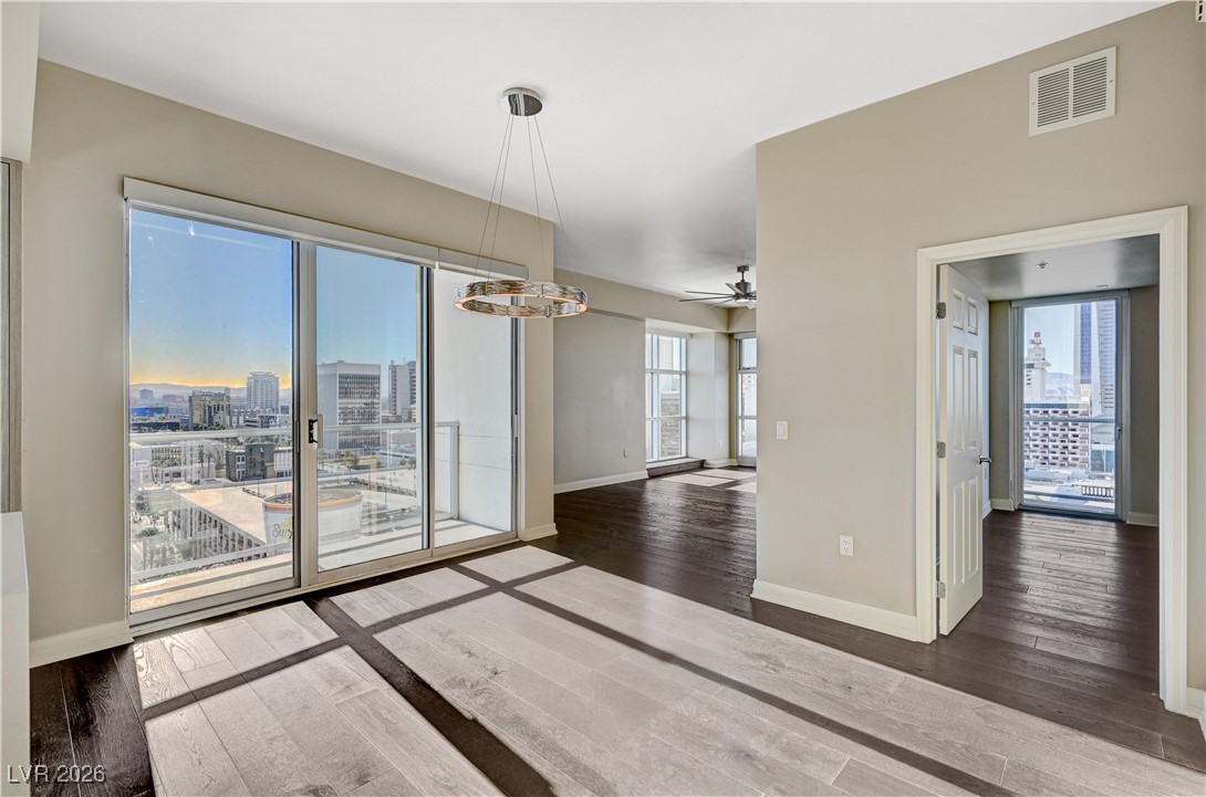 150 Las Vegas Boulevard 1707