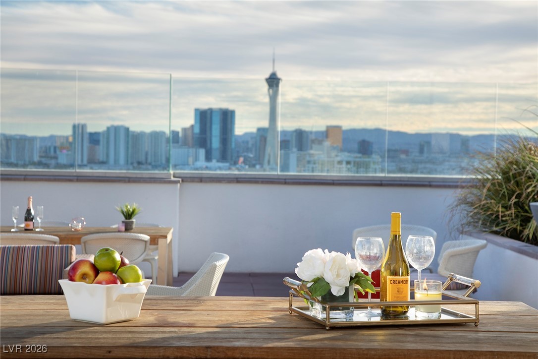 150 Las Vegas Boulevard 1707