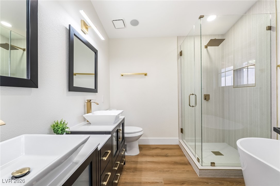 923 Highland Trails Avenue