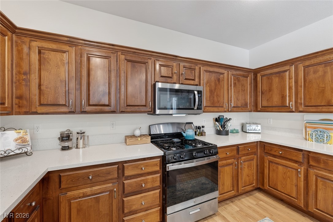 5245 Dawn Break Canyon Street