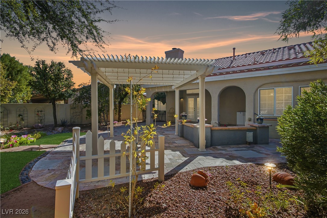 6356 Gentlewood Avenue