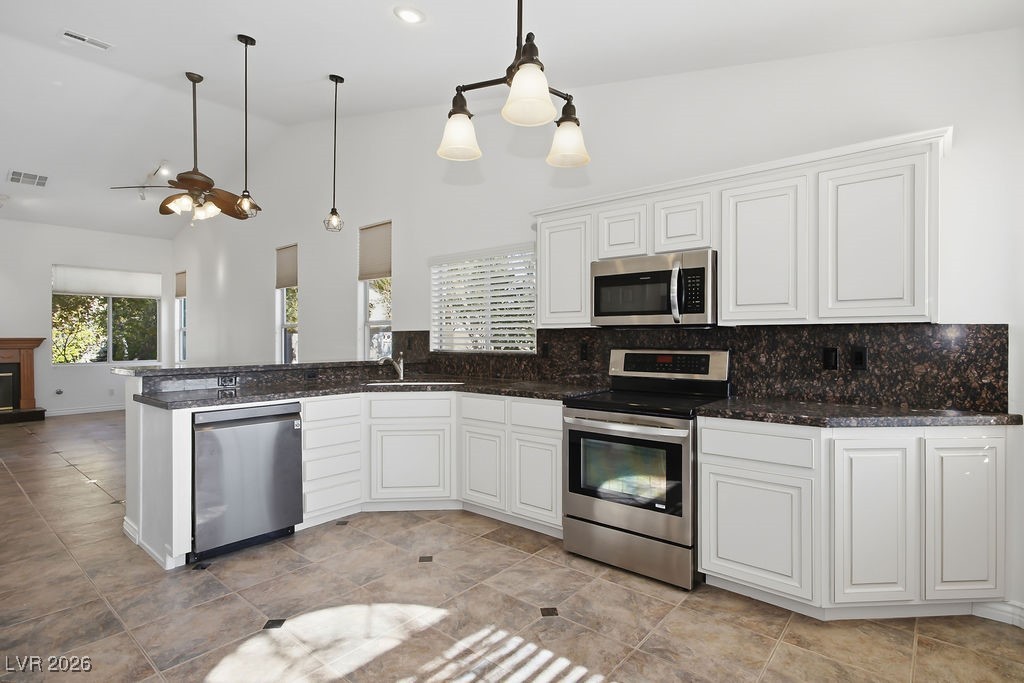 6356 Gentlewood Avenue