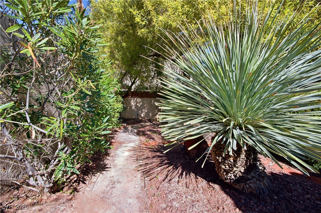 6356 Gentlewood Avenue