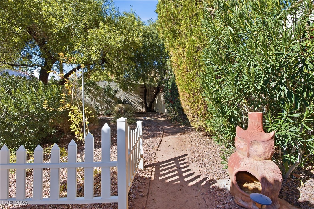 6356 Gentlewood Avenue