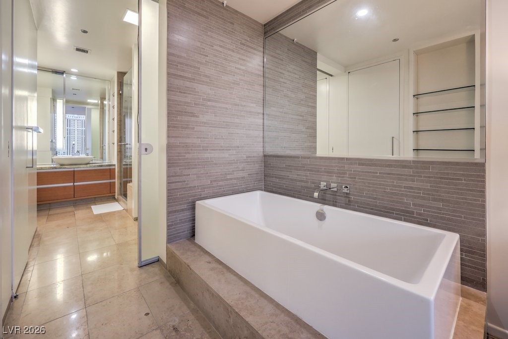 3722 Las Vegas Boulevard 1204