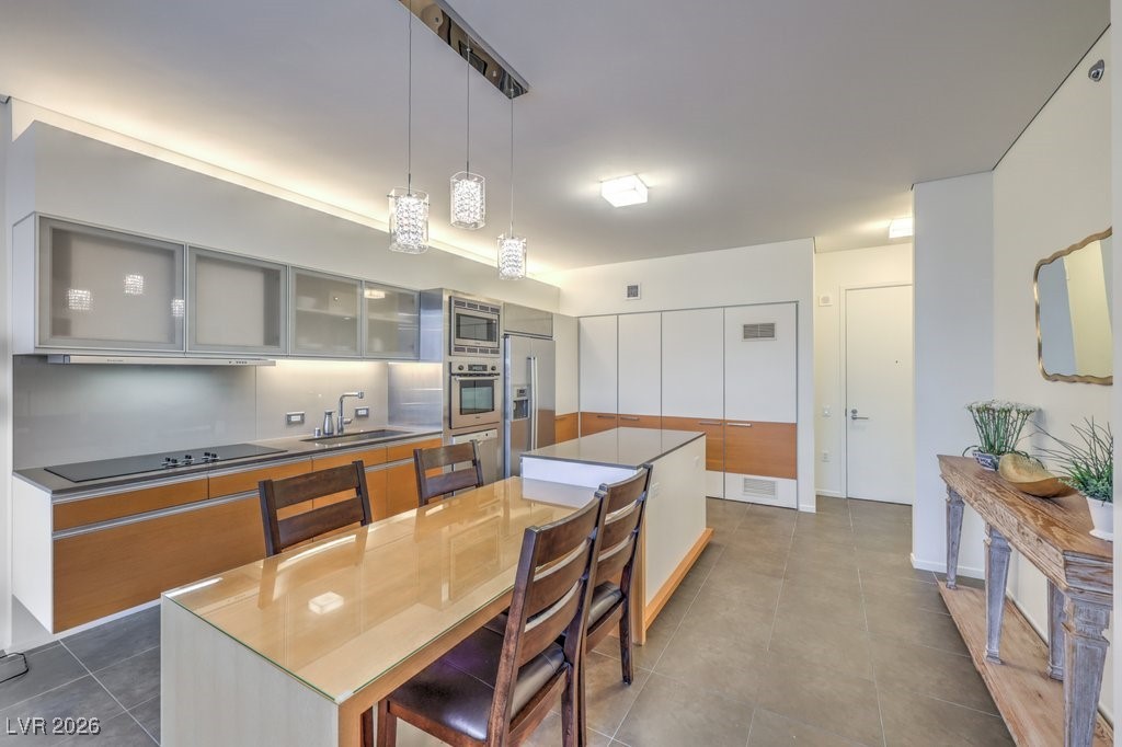 3722 Las Vegas Boulevard 1204