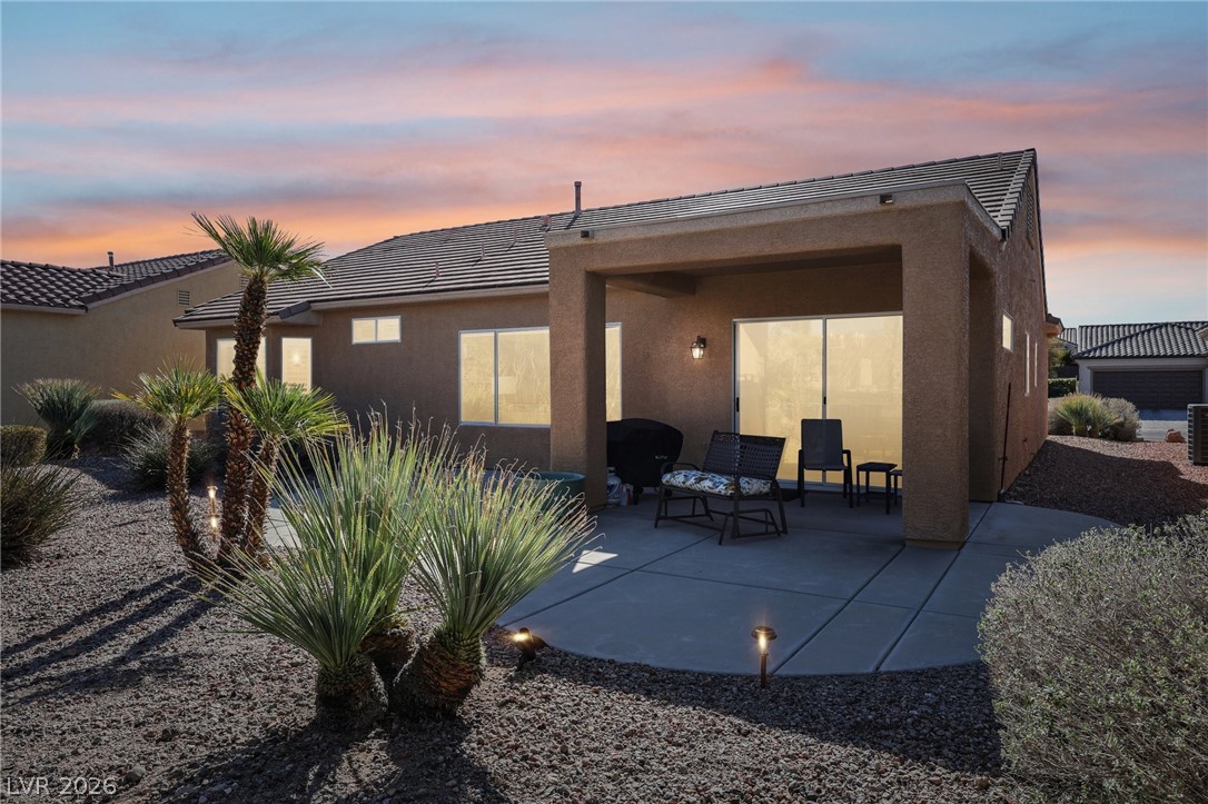 2582 Downeyville Avenue