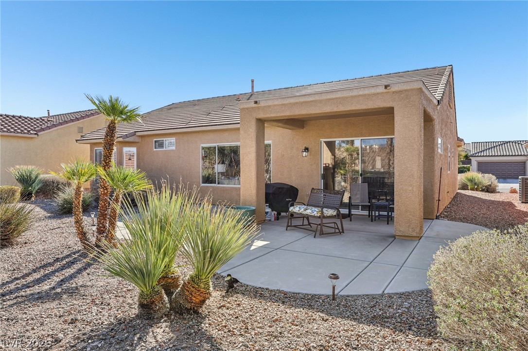 2582 Downeyville Avenue