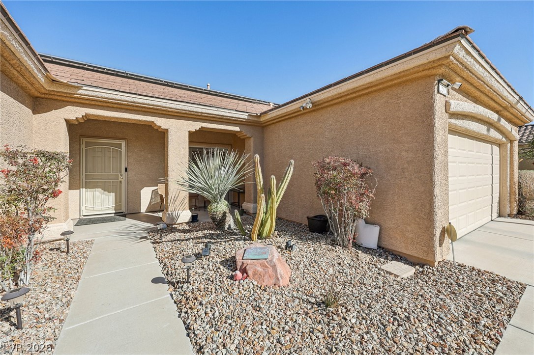 2582 Downeyville Avenue