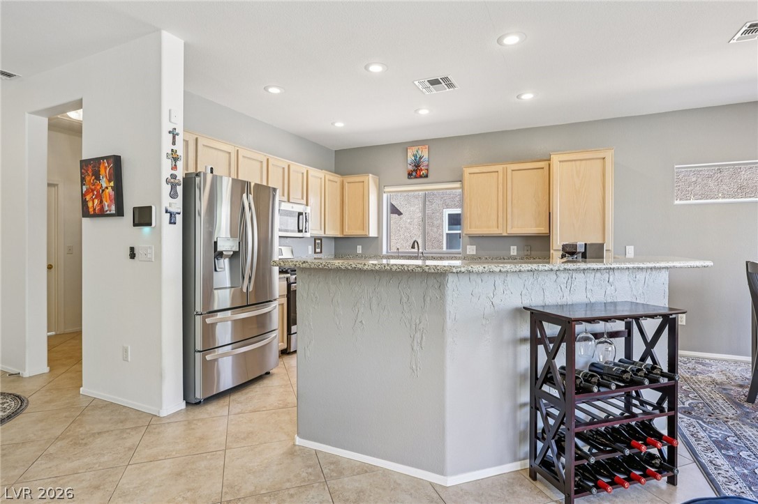 2582 Downeyville Avenue