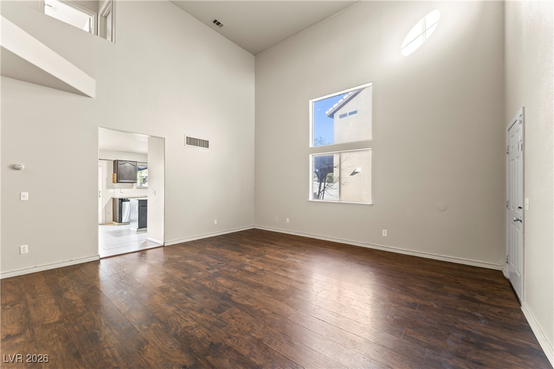 6013 Pebble Grey Lane