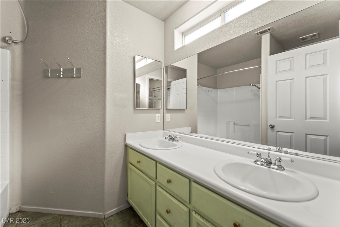 6013 Pebble Grey Lane