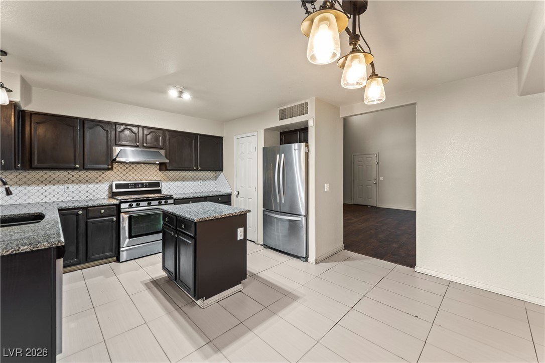 6013 Pebble Grey Lane