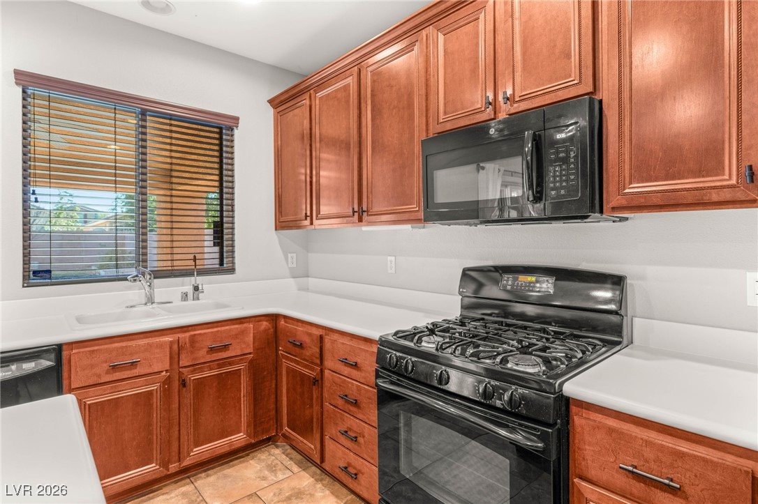 4015 Blueberry Peak Lane