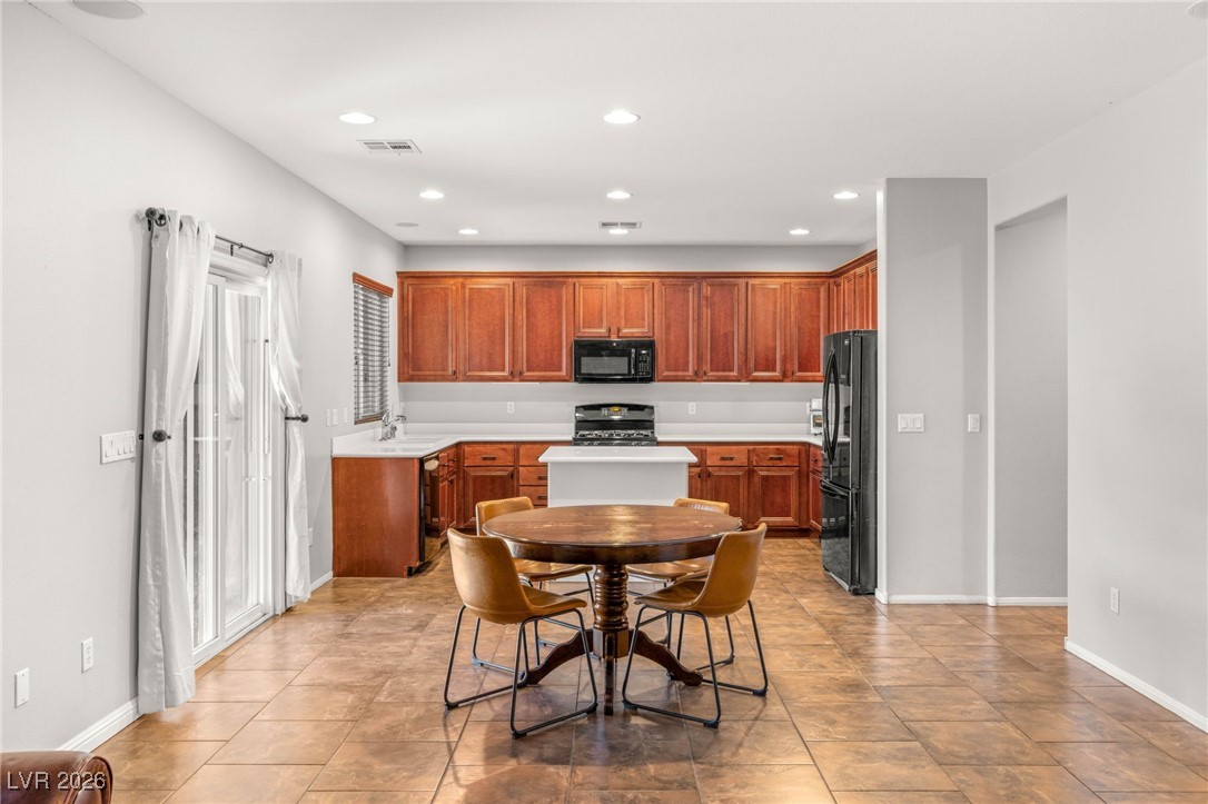 4015 Blueberry Peak Lane