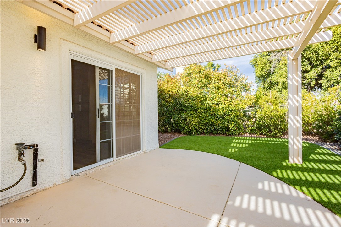 5520 Cranwood Court