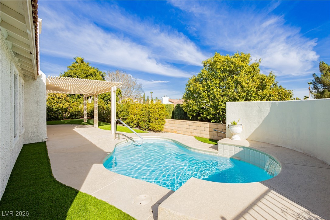 5520 Cranwood Court