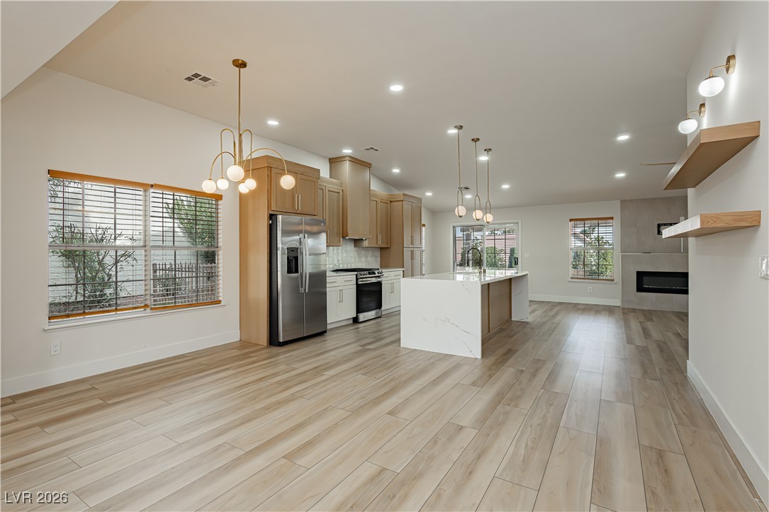 5520 Cranwood Court