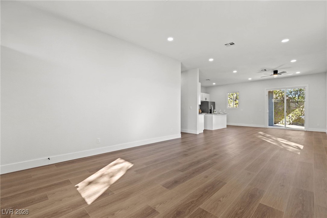 1886 Desert Forest Way