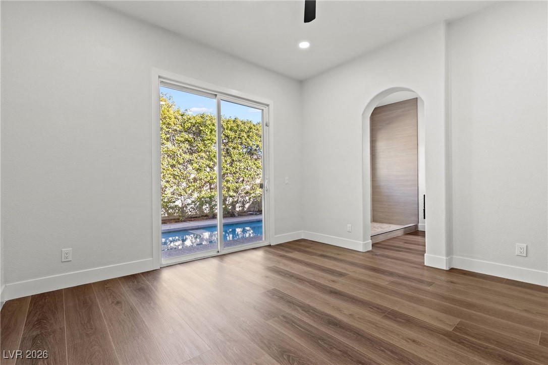 1886 Desert Forest Way