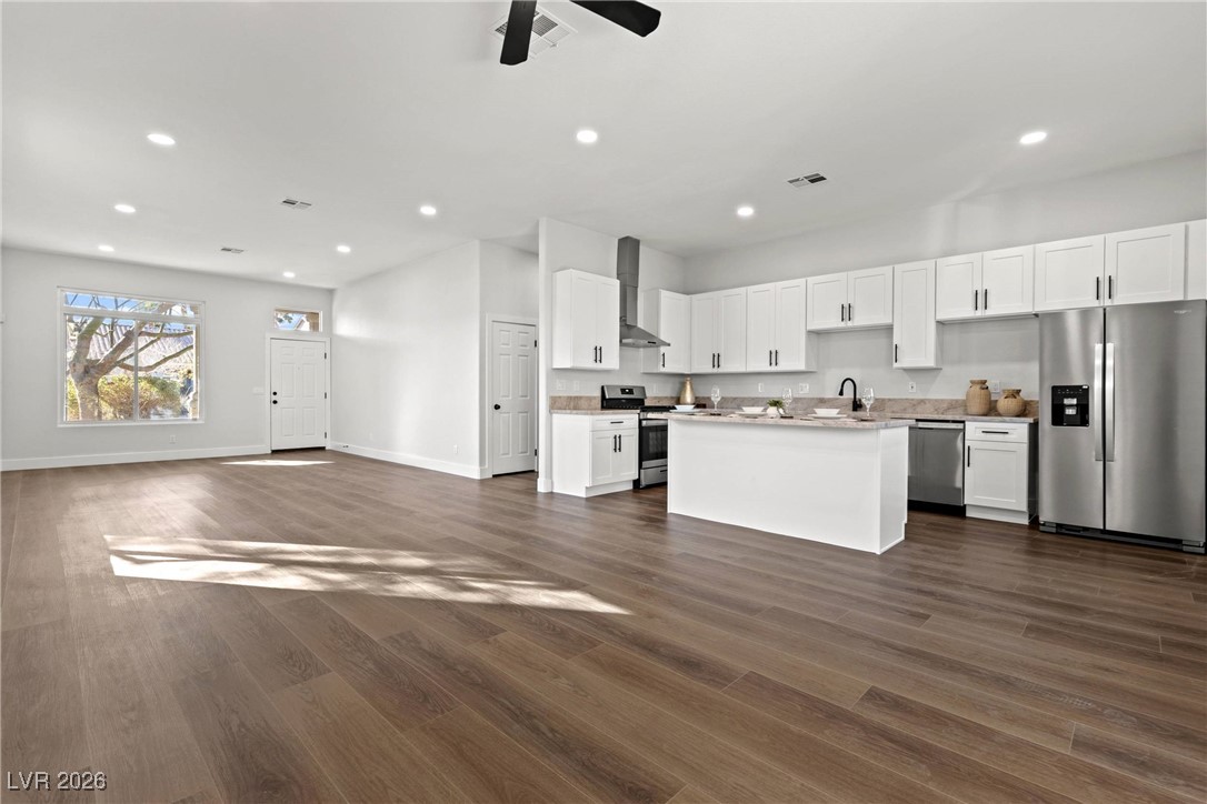 1886 Desert Forest Way