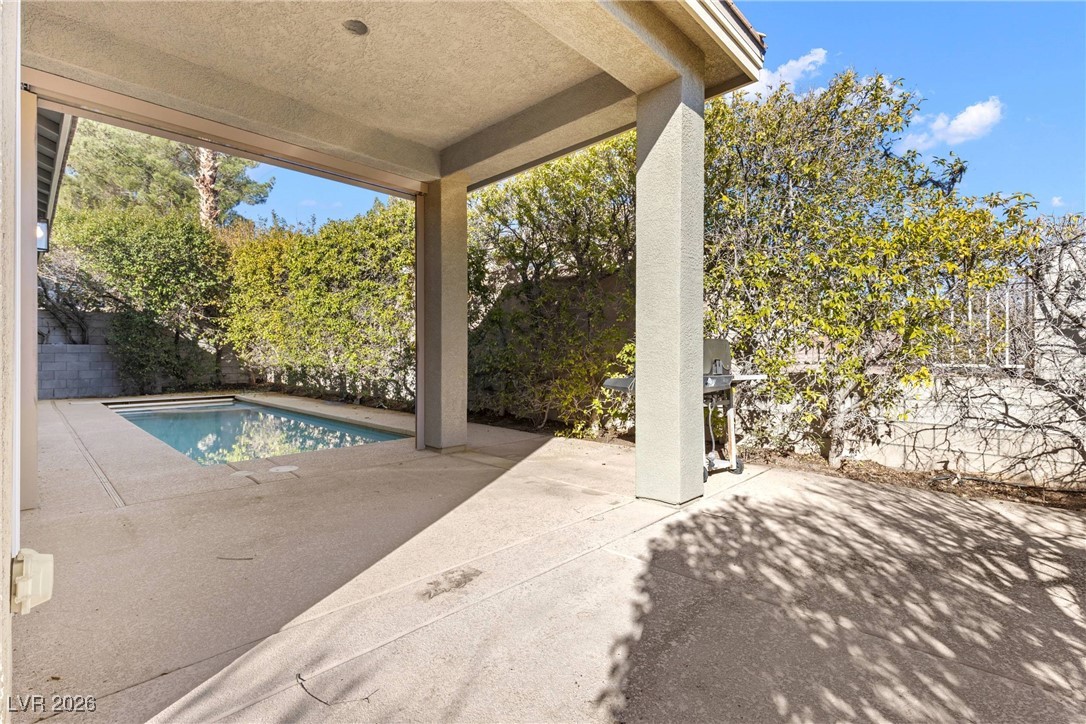 1886 Desert Forest Way