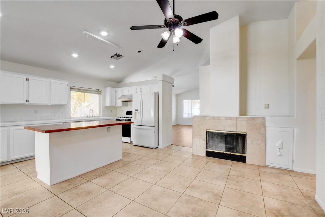 4816 White Aspen Avenue