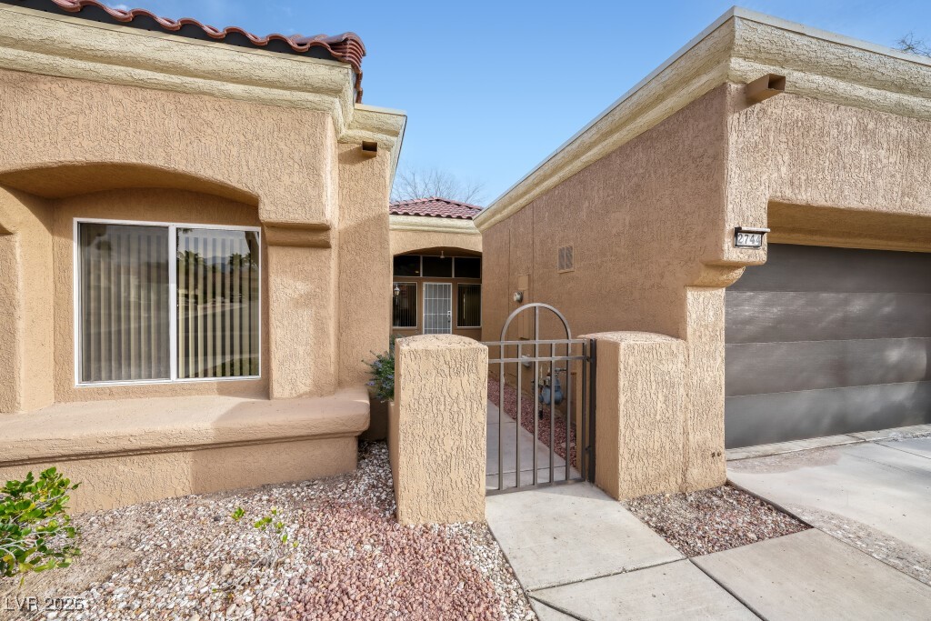 2744 Desert Crystal Drive