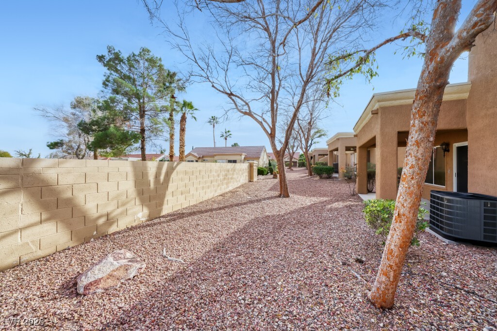 2744 Desert Crystal Drive
