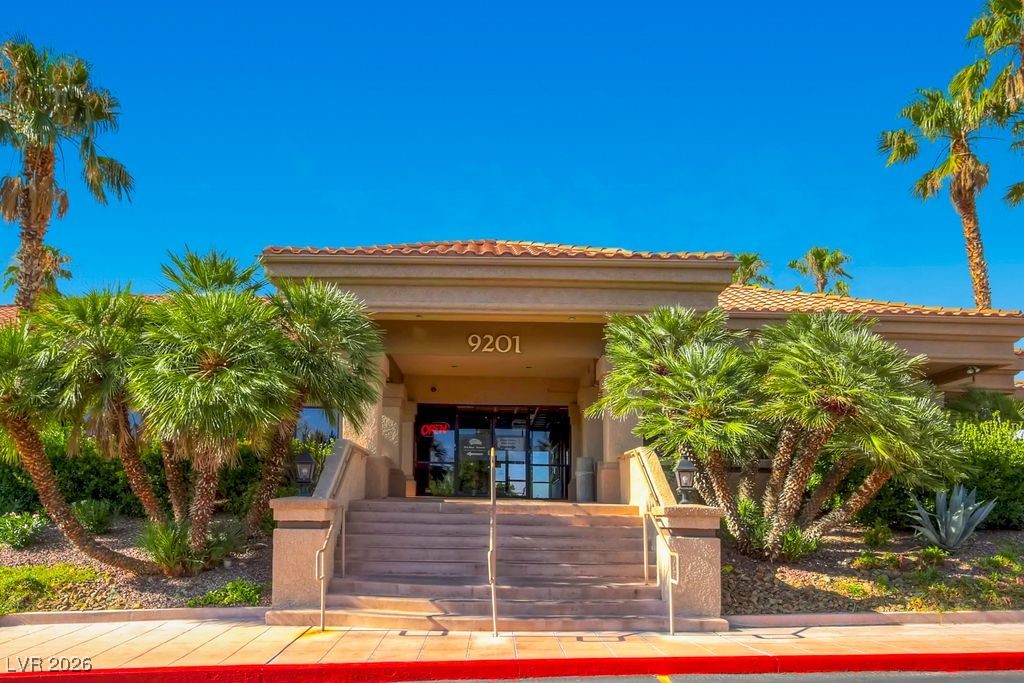 2744 Desert Crystal Drive