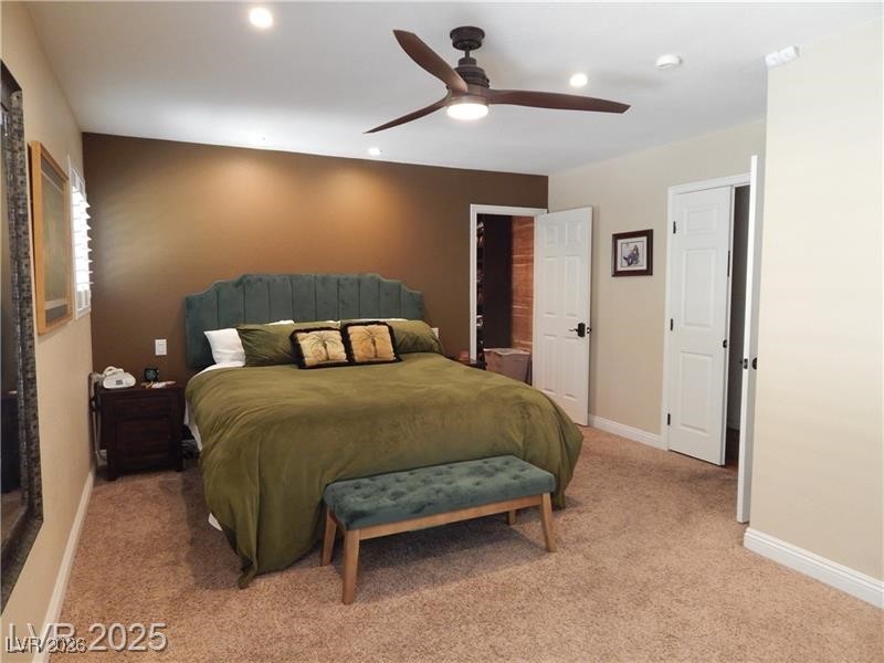 2712 West Oakey Boulevard