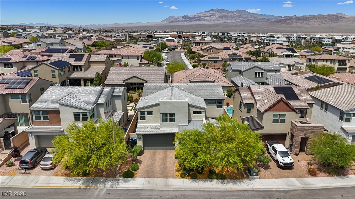 9710 Hiking Avenue