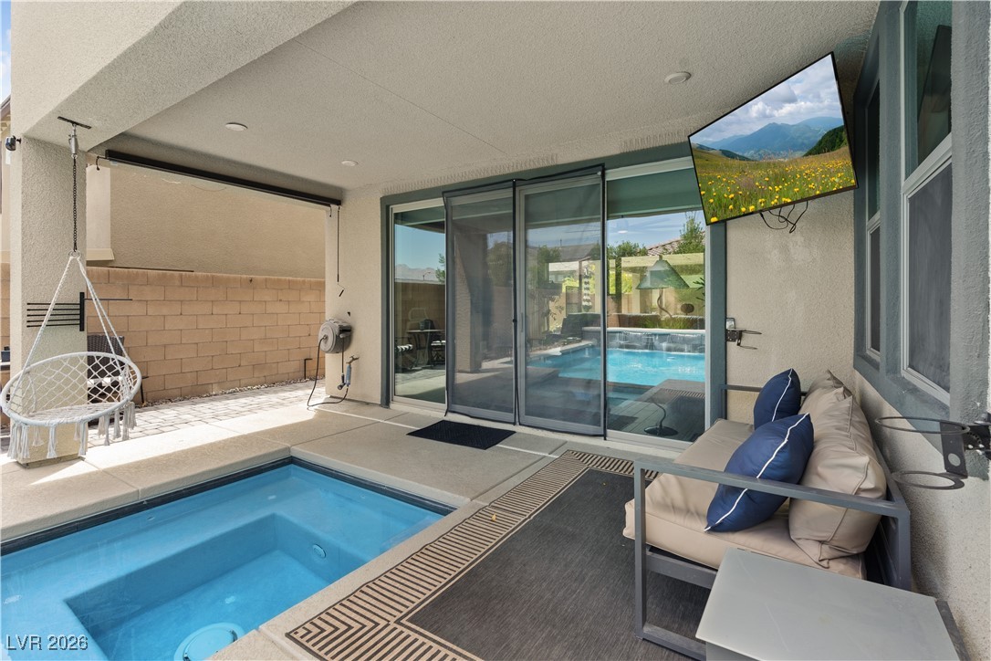 9710 Hiking Avenue