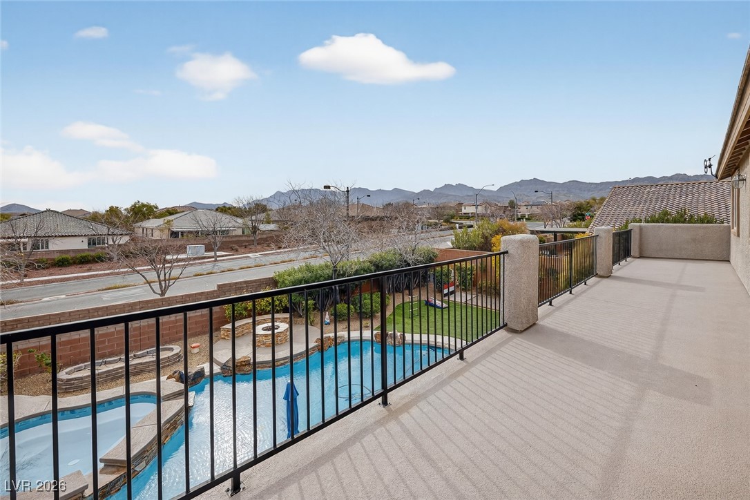 10239 Dove Row Avenue