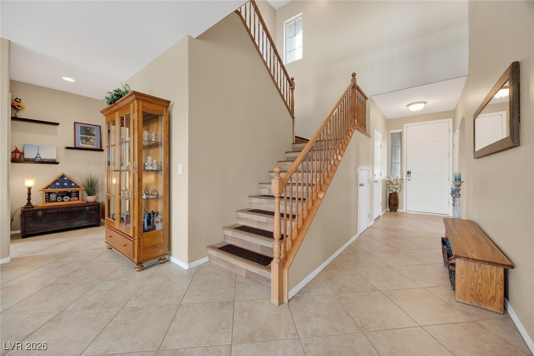 10239 Dove Row Avenue