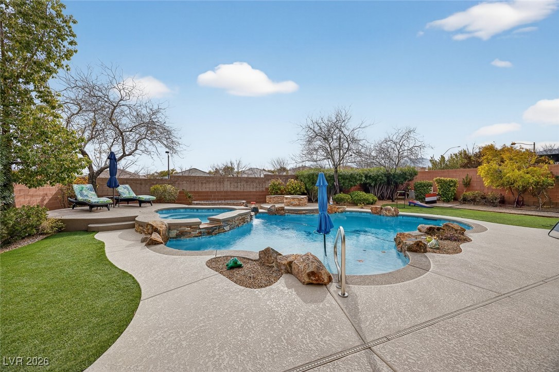 10239 Dove Row Avenue