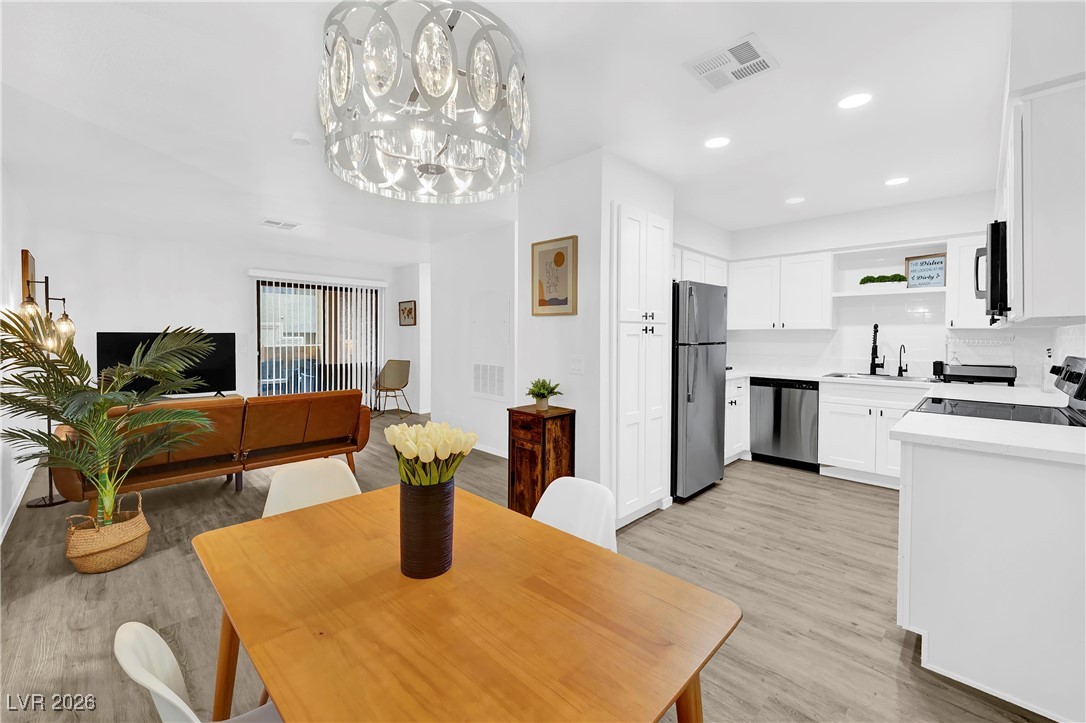 3151 Soaring Gulls Drive 1103