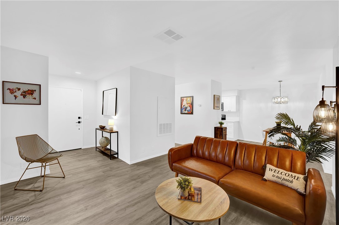 3151 Soaring Gulls Drive 1103