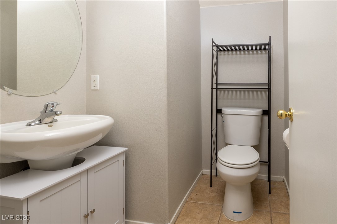 5866 Hollingshed Court