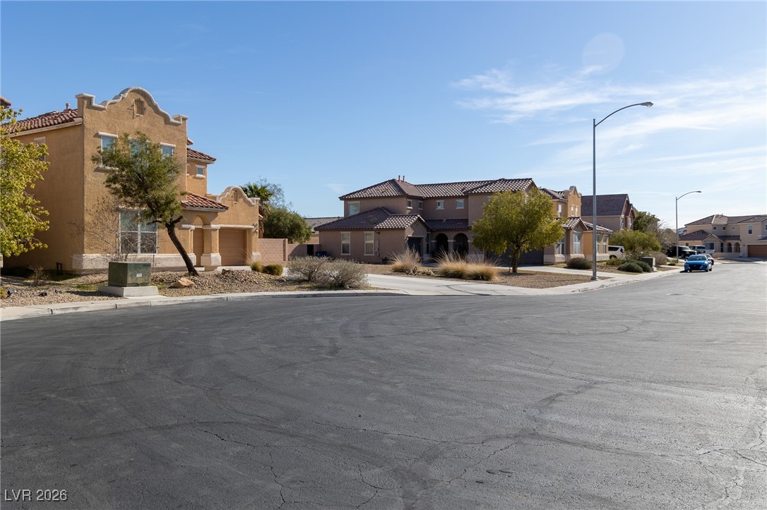 5866 Hollingshed Court