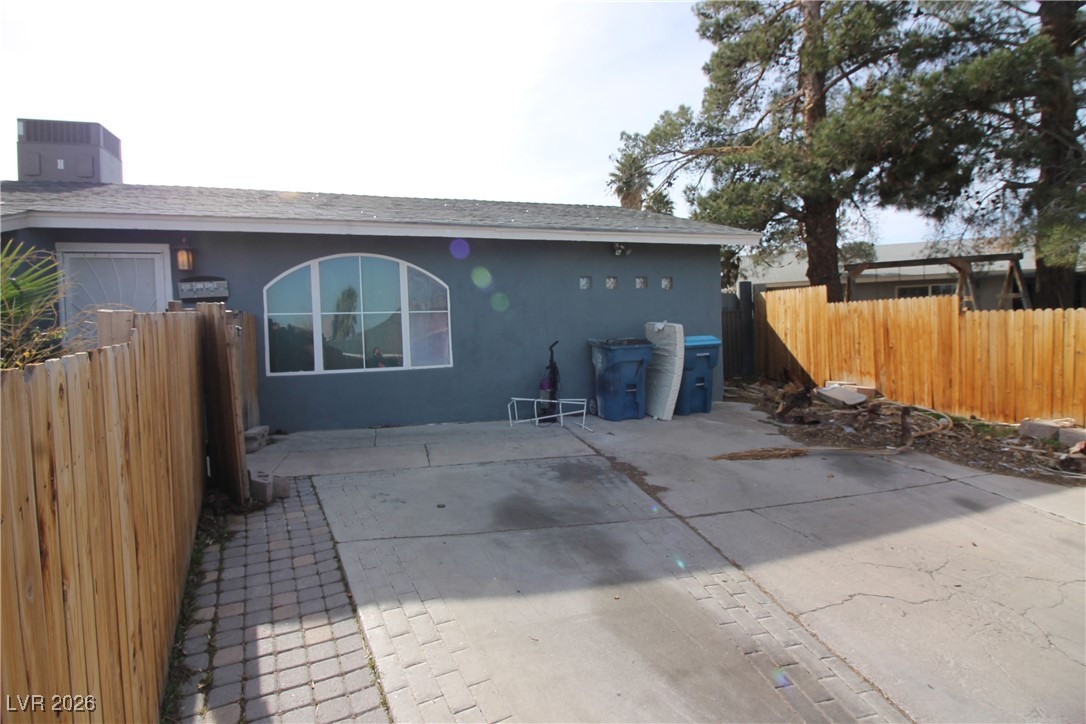 4135 Comb Circle
